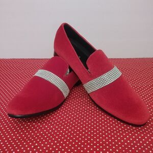 MEN'S AMALI VELVET SMOKER WITH RHINESTONE EMBELLISHED STRAP.